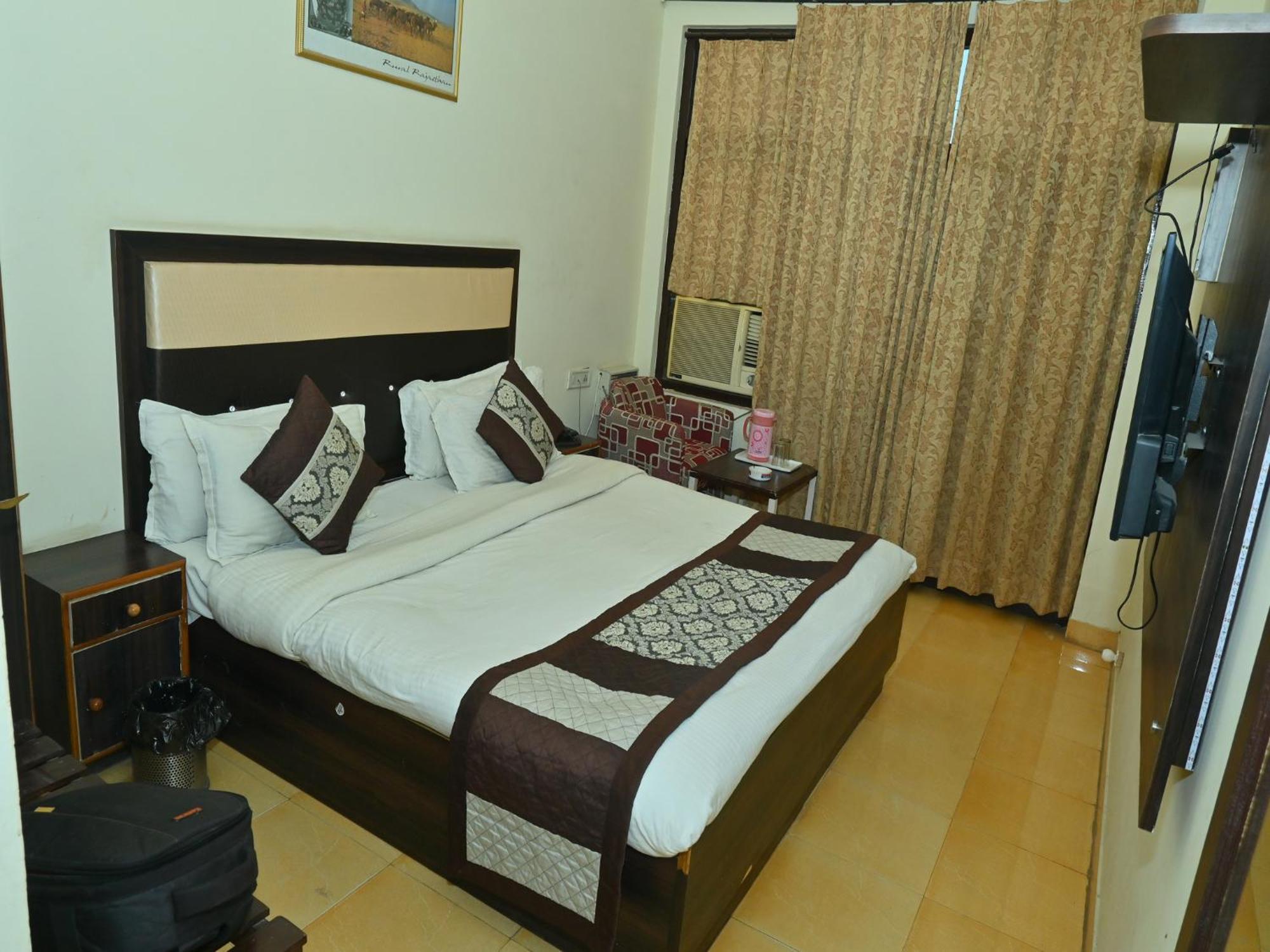 Goyal Plaza Hotel 5 Mint. Waling Distance From Pushkar Lake 외부 사진