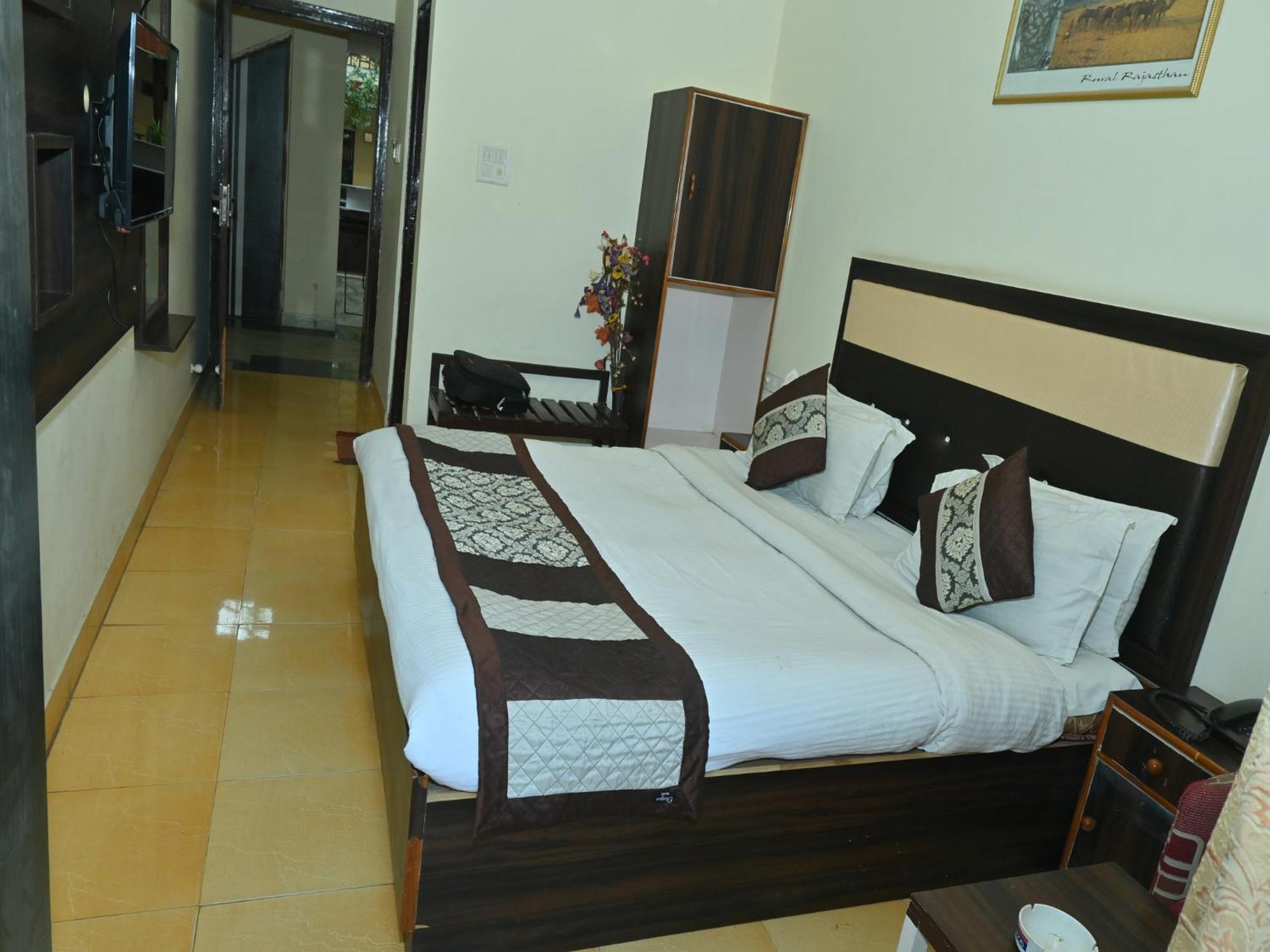 Goyal Plaza Hotel 5 Mint. Waling Distance From Pushkar Lake 외부 사진