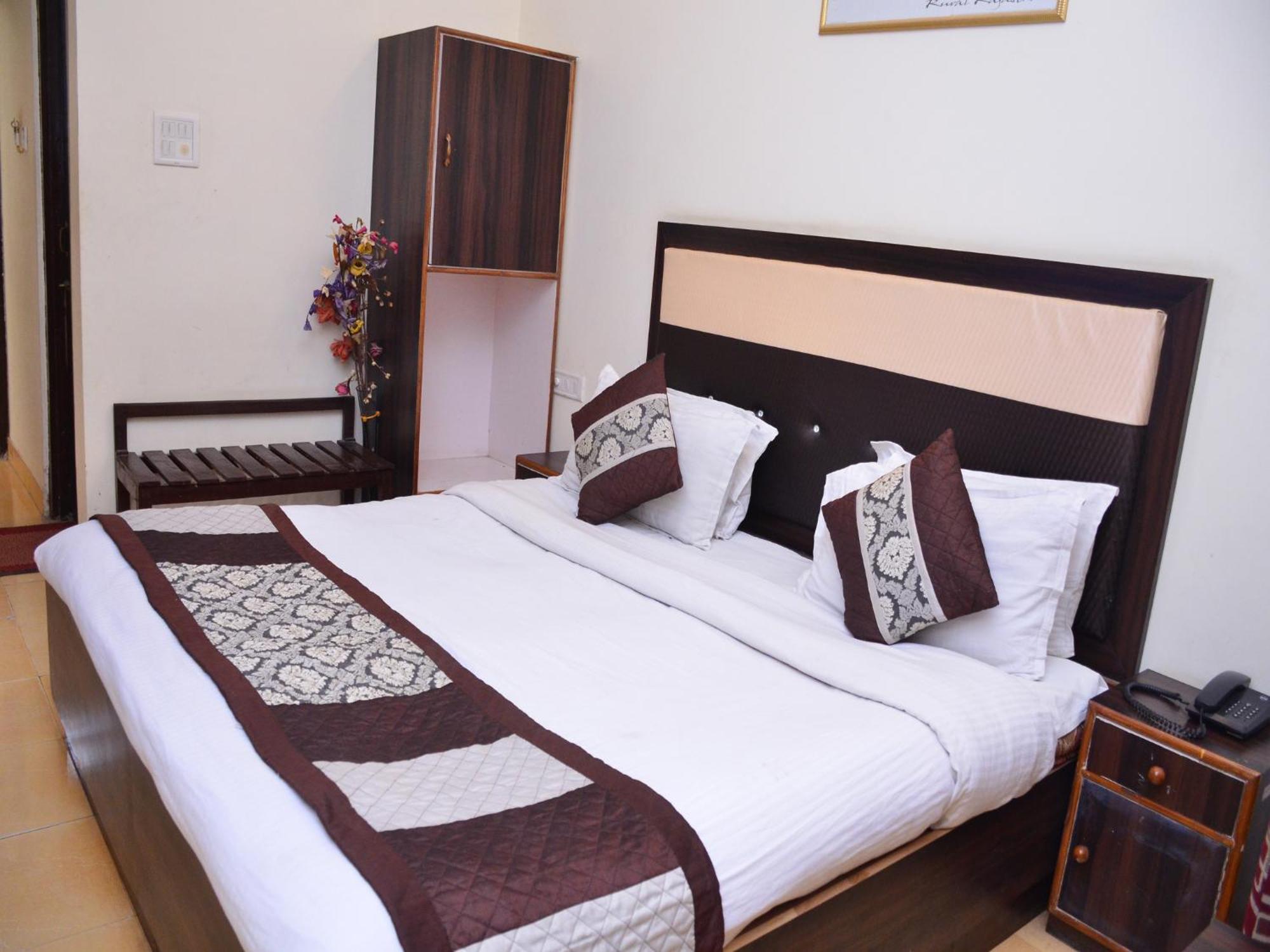 Goyal Plaza Hotel 5 Mint. Waling Distance From Pushkar Lake 외부 사진