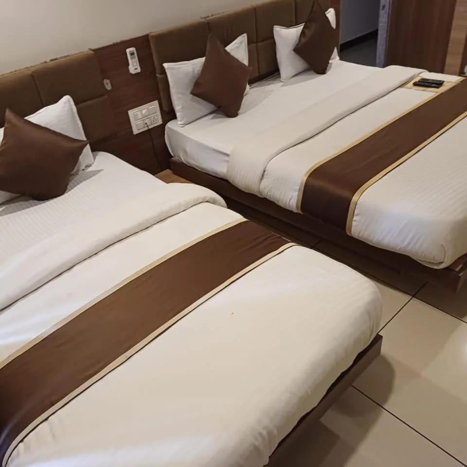 Goyal Plaza Hotel 5 Mint. Waling Distance From Pushkar Lake 외부 사진