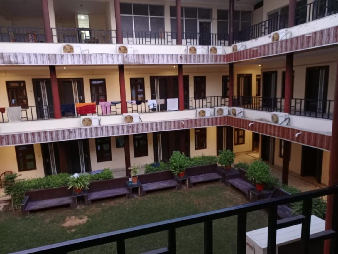 Goyal Plaza Hotel 5 Mint. Waling Distance From Pushkar Lake 외부 사진